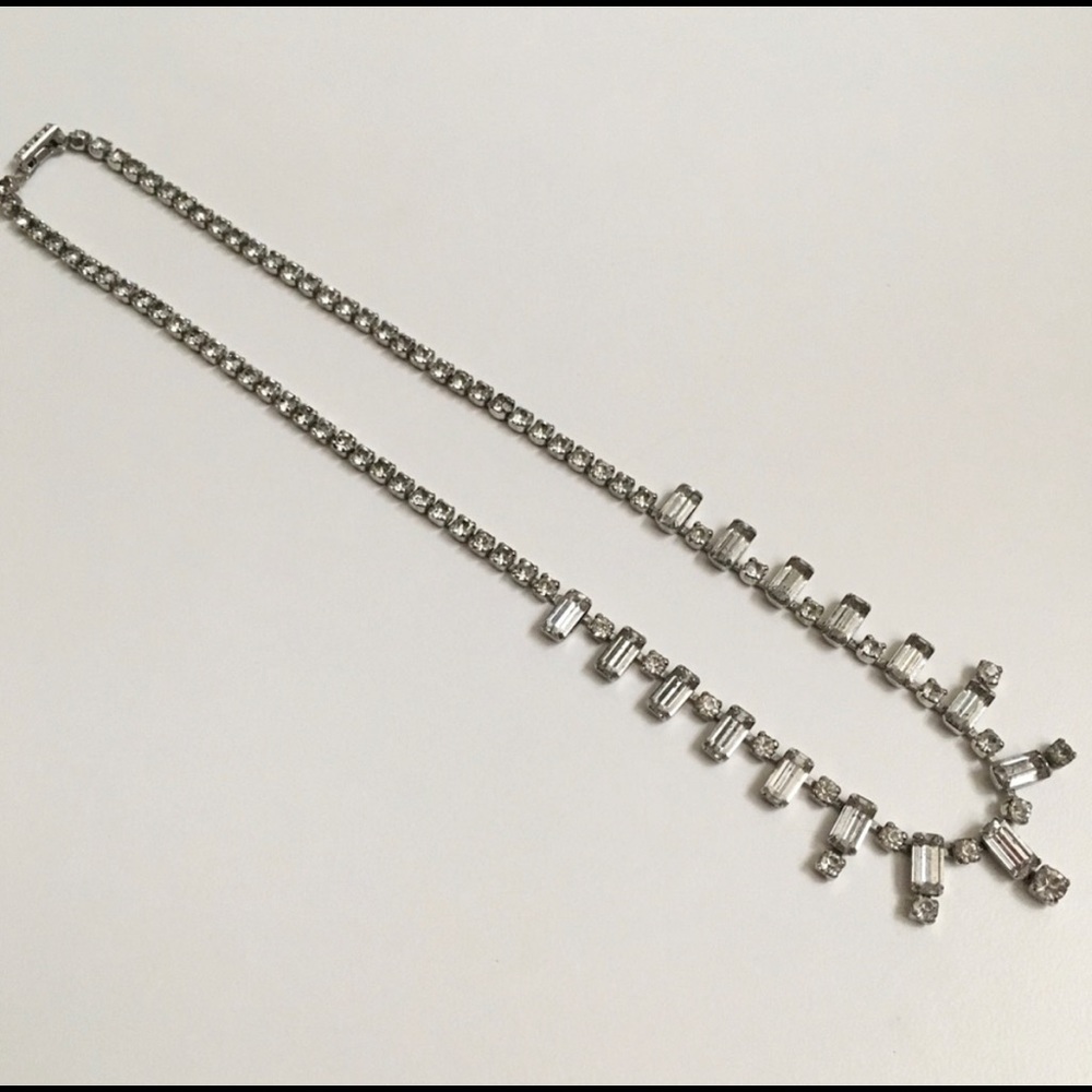 Vintage Rhinestone Necklace - Picture 3 of 6